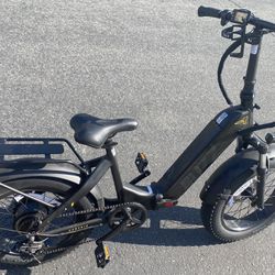 Buzz Centris 20" Folding Fat Tire Electric Bicycle, 500 Watt, 20 MPH, 6 Speed (Battery Not Working)