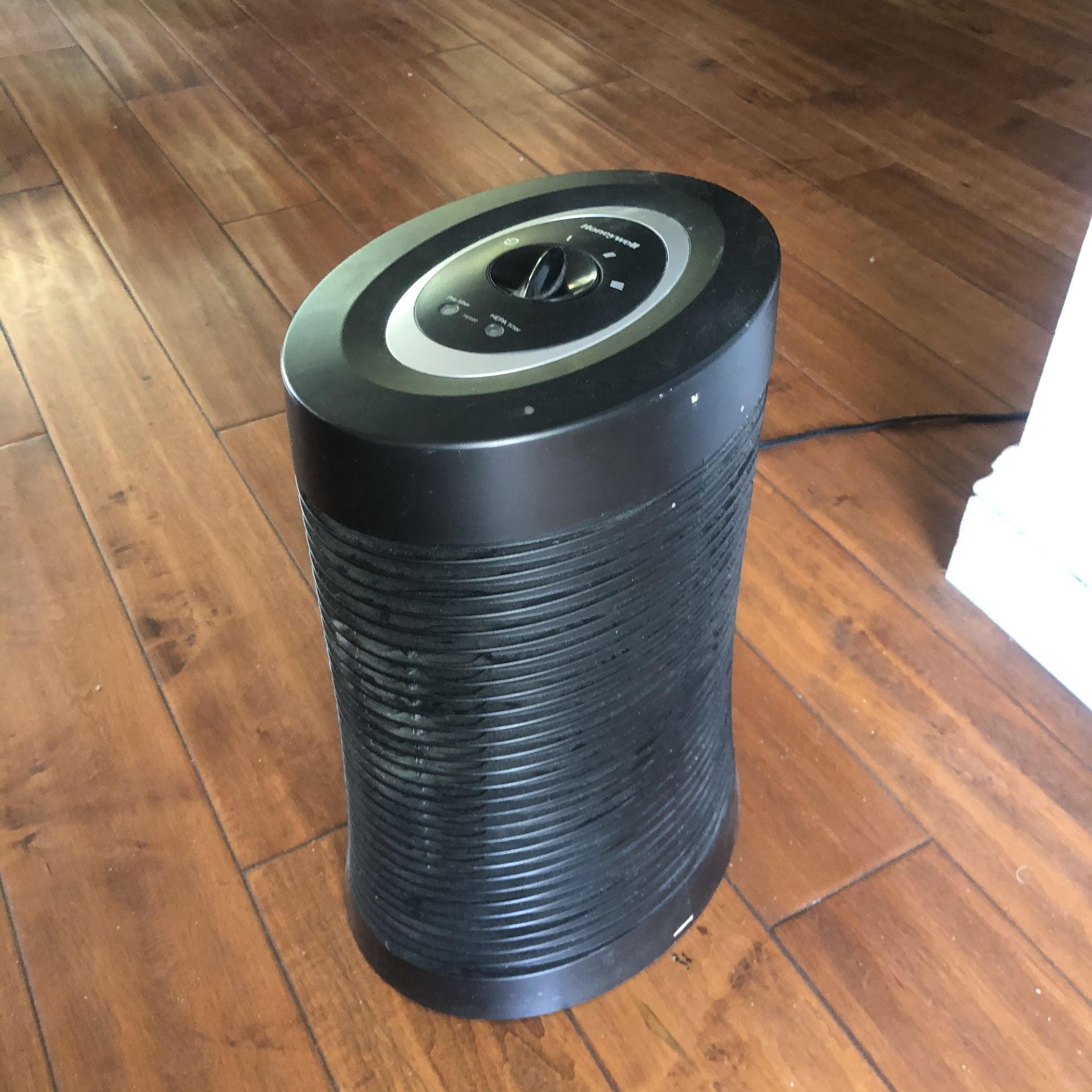 Honeywell air purifier model HPA-050 HEPA