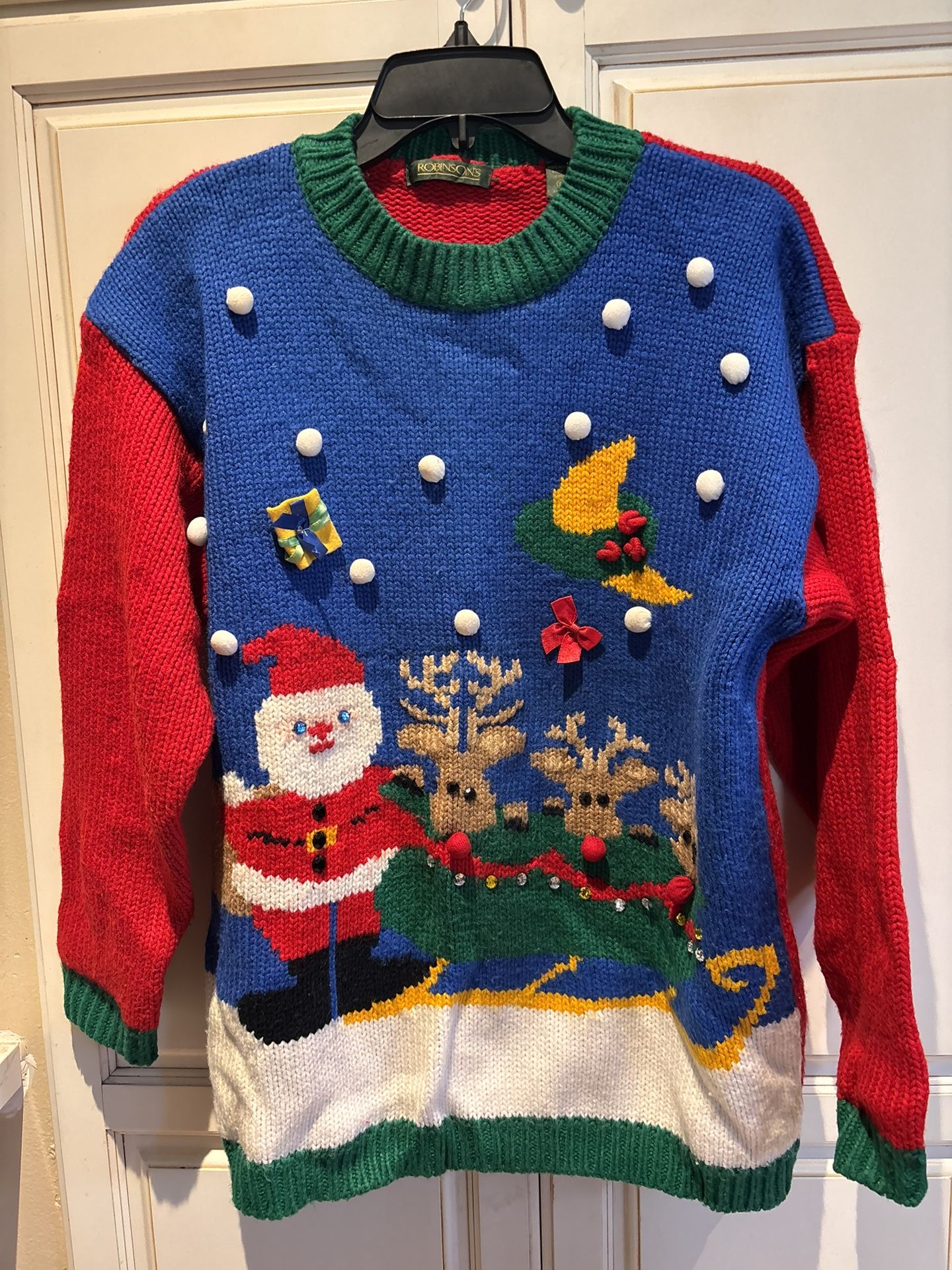 Vintage Christmas Sweater Robinsons Size M Santa and reindeer’s plus snowballs and a jingle bell in the back!