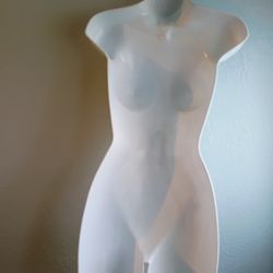 Plastic Hanger Mannequin Shape 