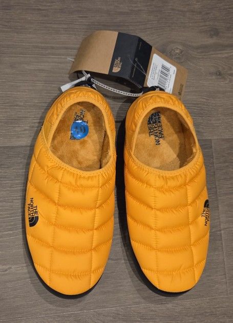 The North Face Men's Thermo Ball Mules V Slippers Golden Yellow Size 10