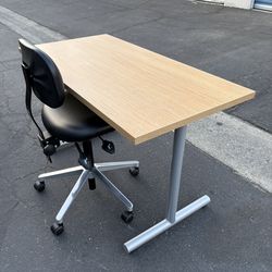 Desk and chair good quality made like new