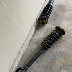 2014 Grand Cheroke Jeep Struts 
