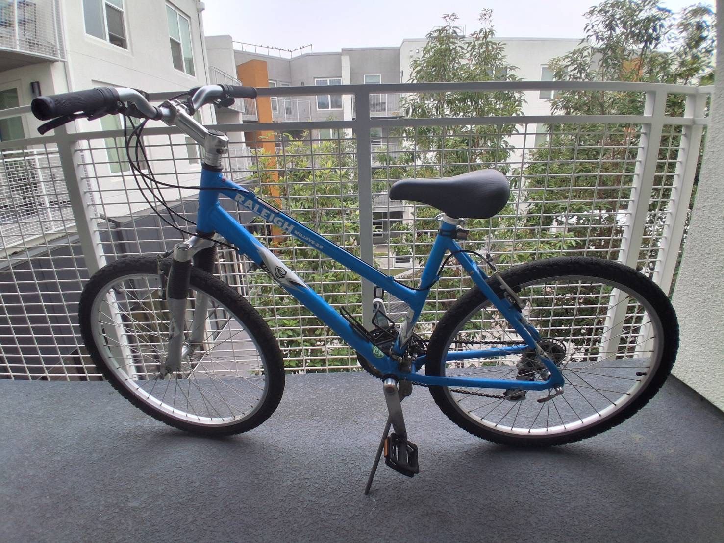 Raleigh Mojave 2.0 Bike (lock Included)