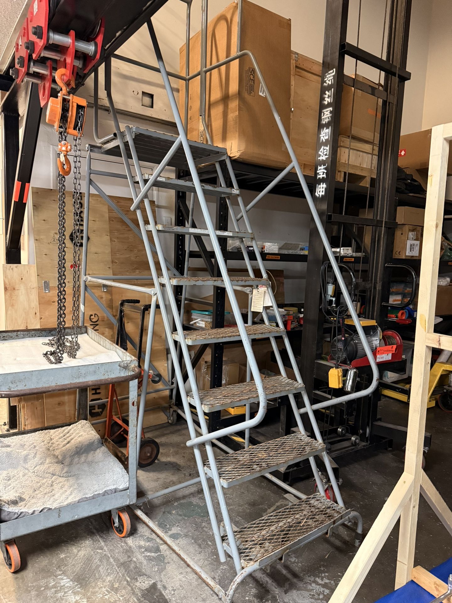 7 Step Rolling Safety Ladder Stairs