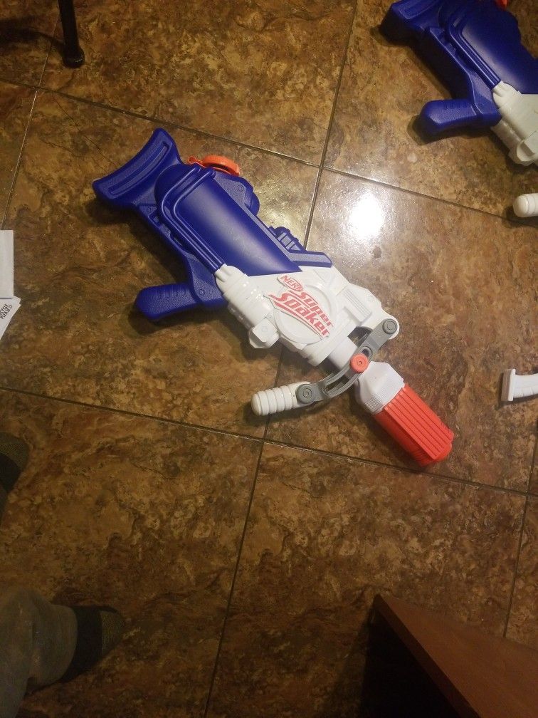 Nerf Super Soaker Water Gun