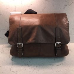 Fossil Mens Purse / Sachel. 