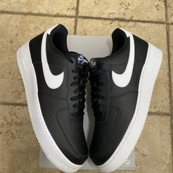 Nike AF1 Low Black White Pebbled Leather Mens Size 12.5