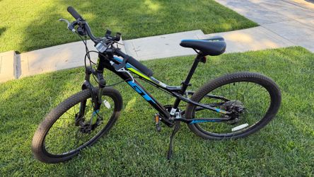 24" Stomper Black BMX Bike