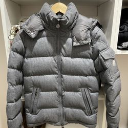 MONCLER GREY PUFFER JACKET