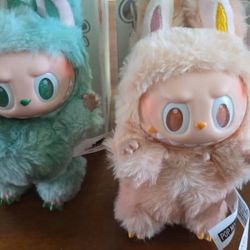 Labubu “Big Into Energy”