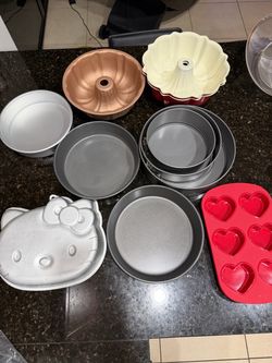 Baking Pan Set – Bundt, Round, Novelty Molds