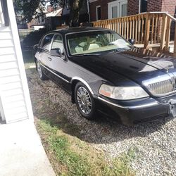 Lincoln Town Car