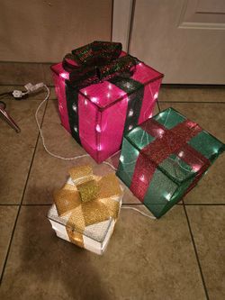 Plug In Lighted Gifts Set Of 3