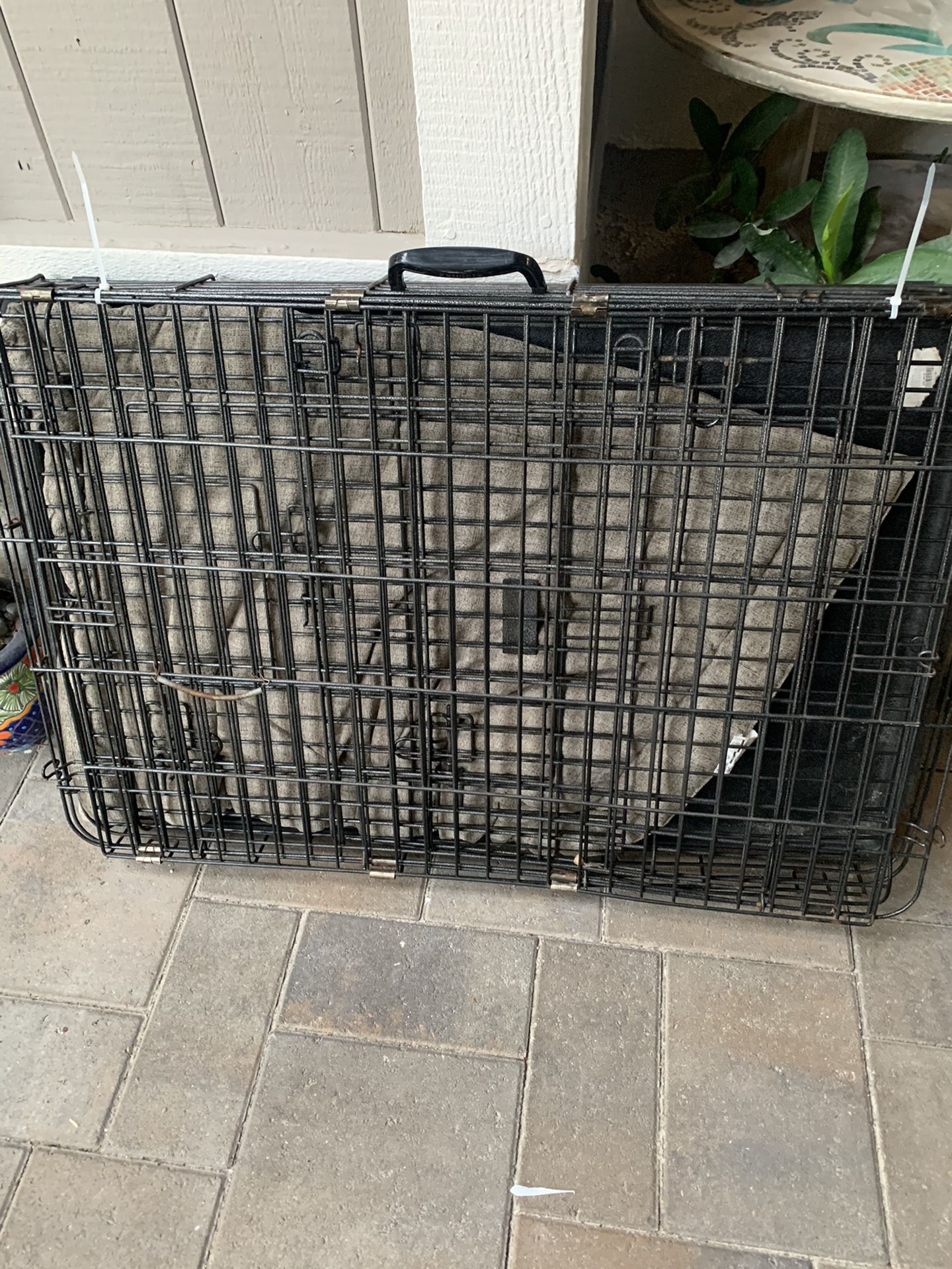 Large Shepherd Size Dog Crate With Pullout Tray