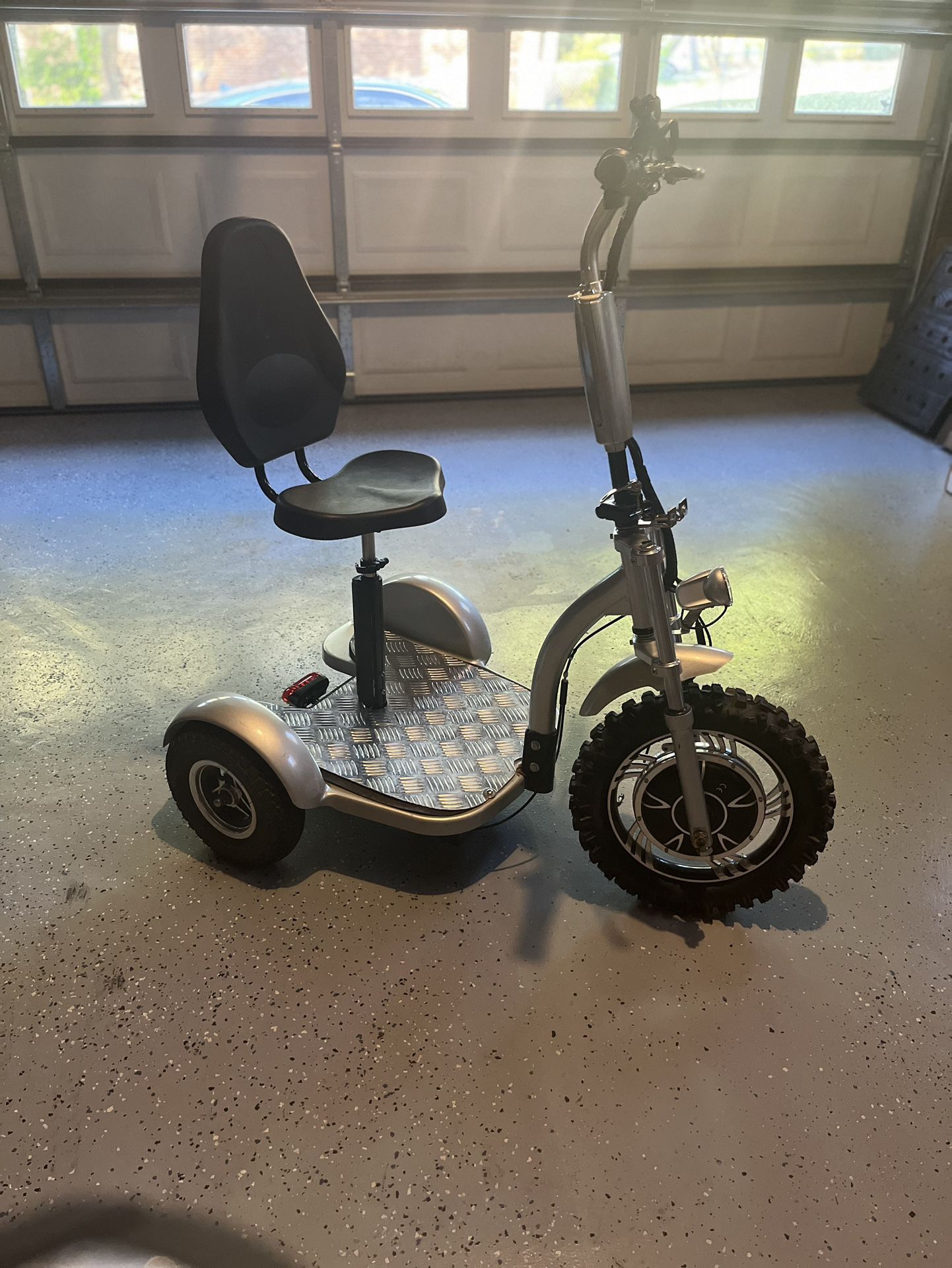 Triad 1000W Quantum Mobilty Scooter