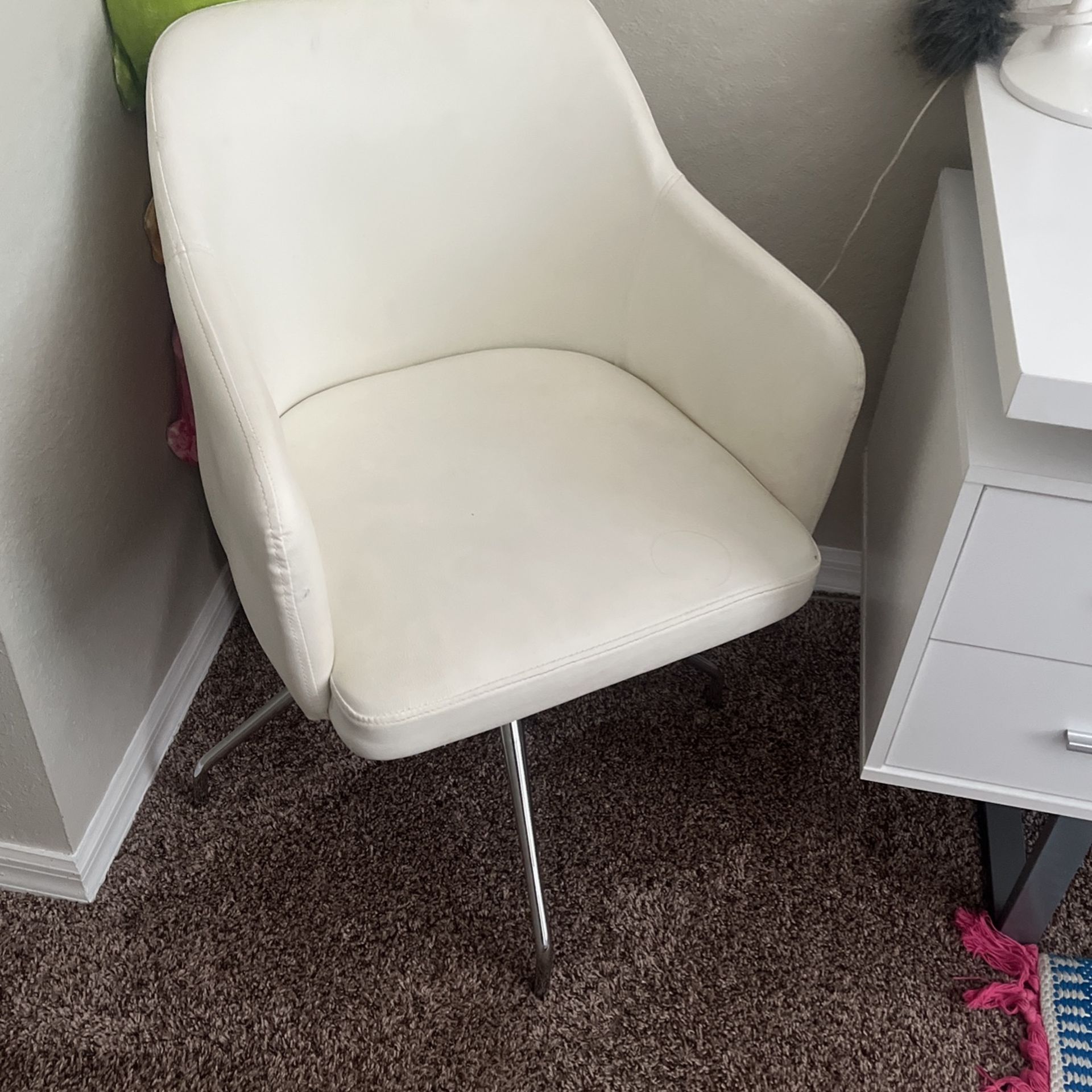 Swivel Vanity Chair