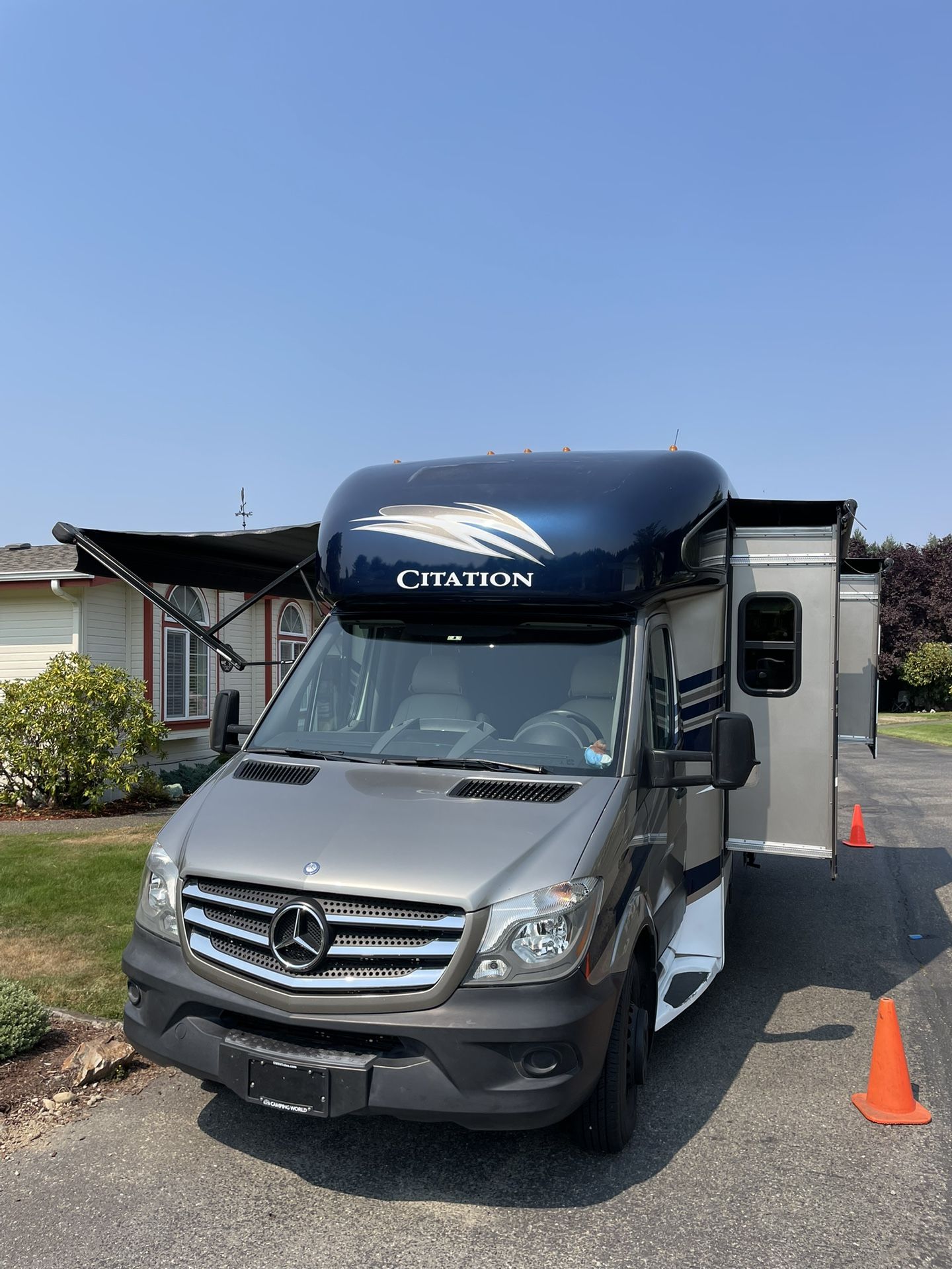 Mercedes Sprinter 2016 and Honda Fit 2013 Mercedes Diesel Sprinter Thor Citation 24SS and Honda Fit Sport Mercedes Citations 24SS and Honda Fit Sport