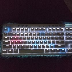 Logitech G715 Wireless Low Latency Keyboard 