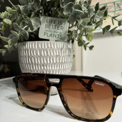 Quay On The Fly ( Maluma Colab.)