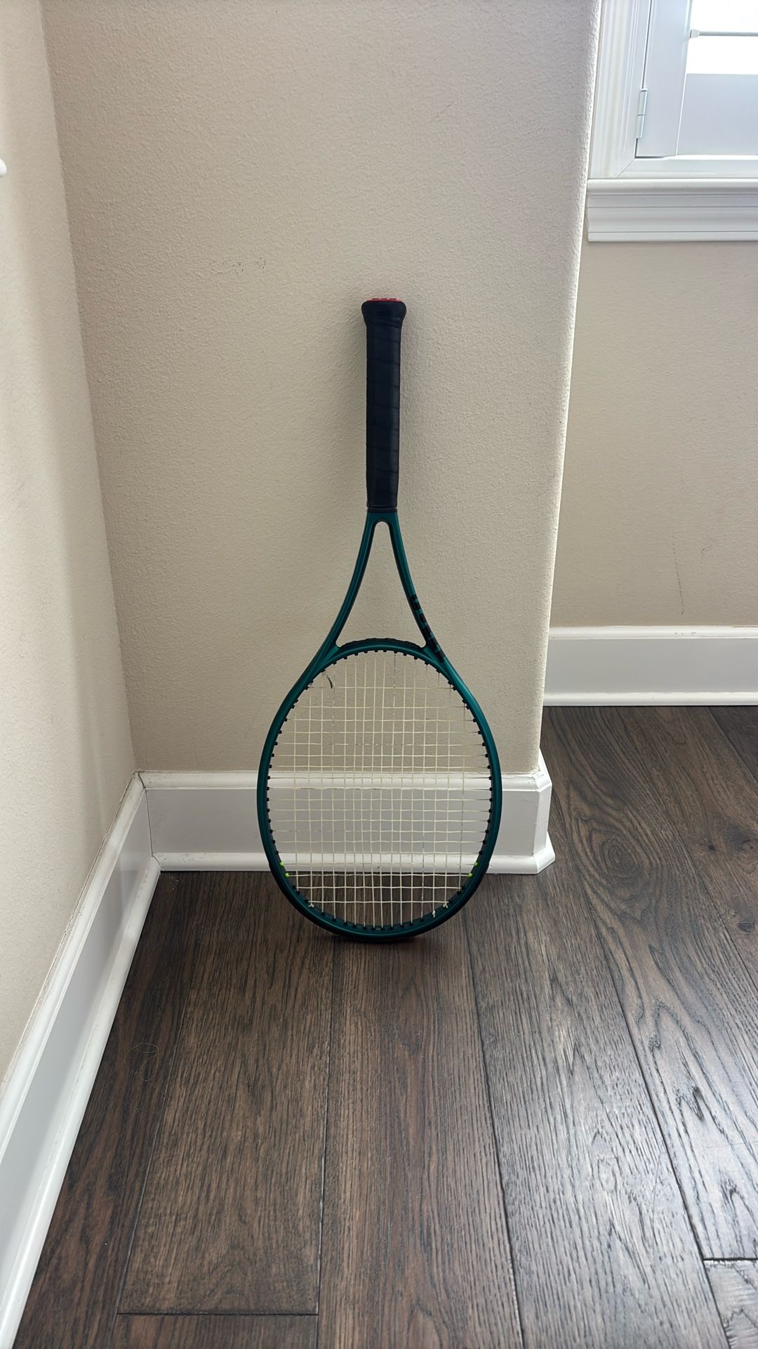 Wilson Blade 100 UL V9