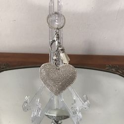 NWOT Silver Heart Keychain 🤍     