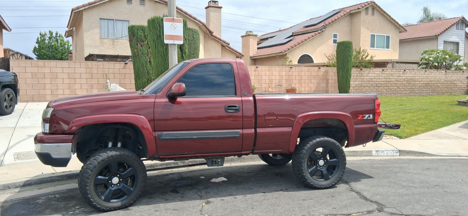 2003 Silverado z71 4x4 de palanca needs driveshaft part does not come with rims