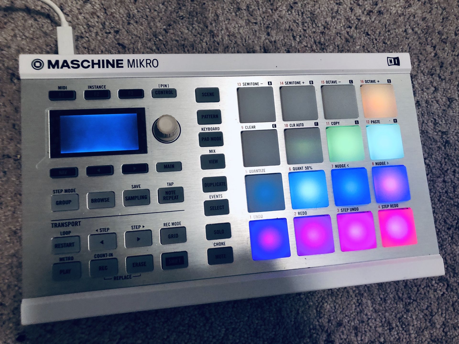 Native Instruments Maschine Mikro Mk2