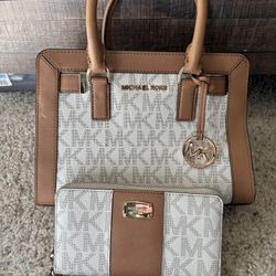 Women’s Mk Purse And Wallet