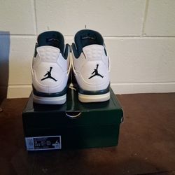Jordan Retro 4s "Oxideized Green" For Sale.