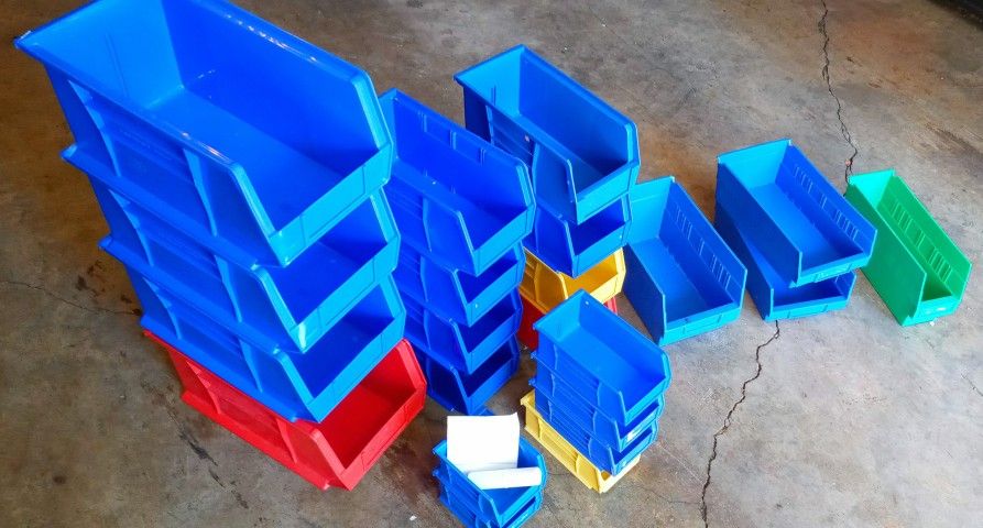 Plastic Stackable Bins