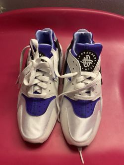 Brand New 7.5 W/6 M NIKE AIR HUARACHE $60