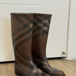 Burberry Boots