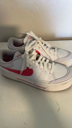 Nike women’s court legacy 6.5 size