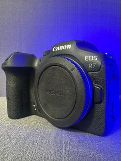Canon Camera EOS R7 Body Only