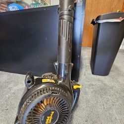 Poulan Pro 25cc Leaf Blower

