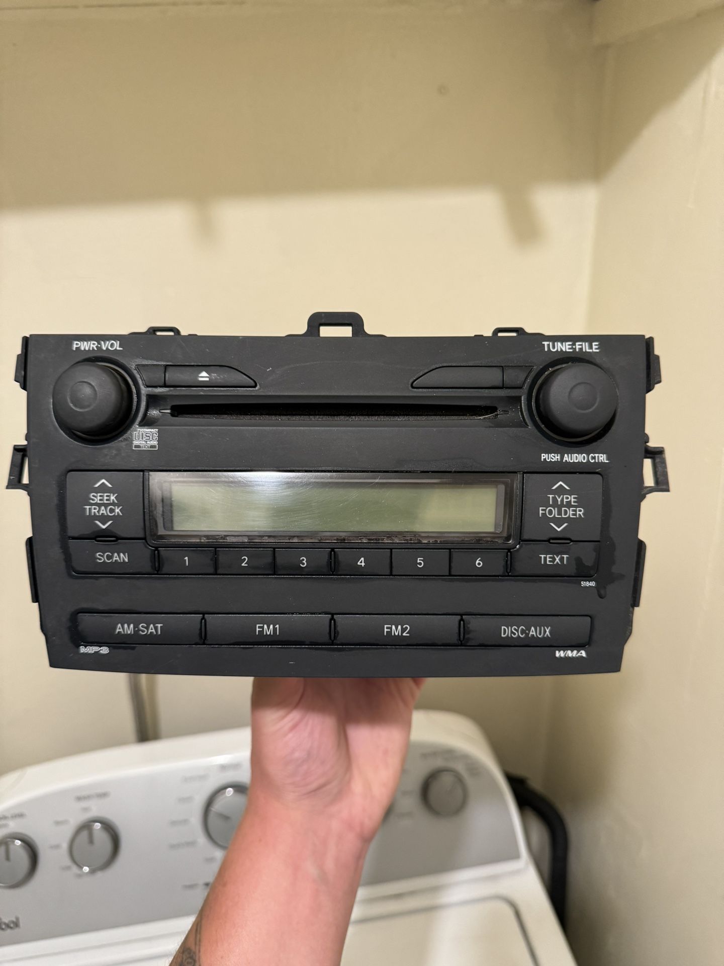 2009-09 Toyota Corolla SAT MP3 WMA CD player stereo radio 86120-12B30 receiver