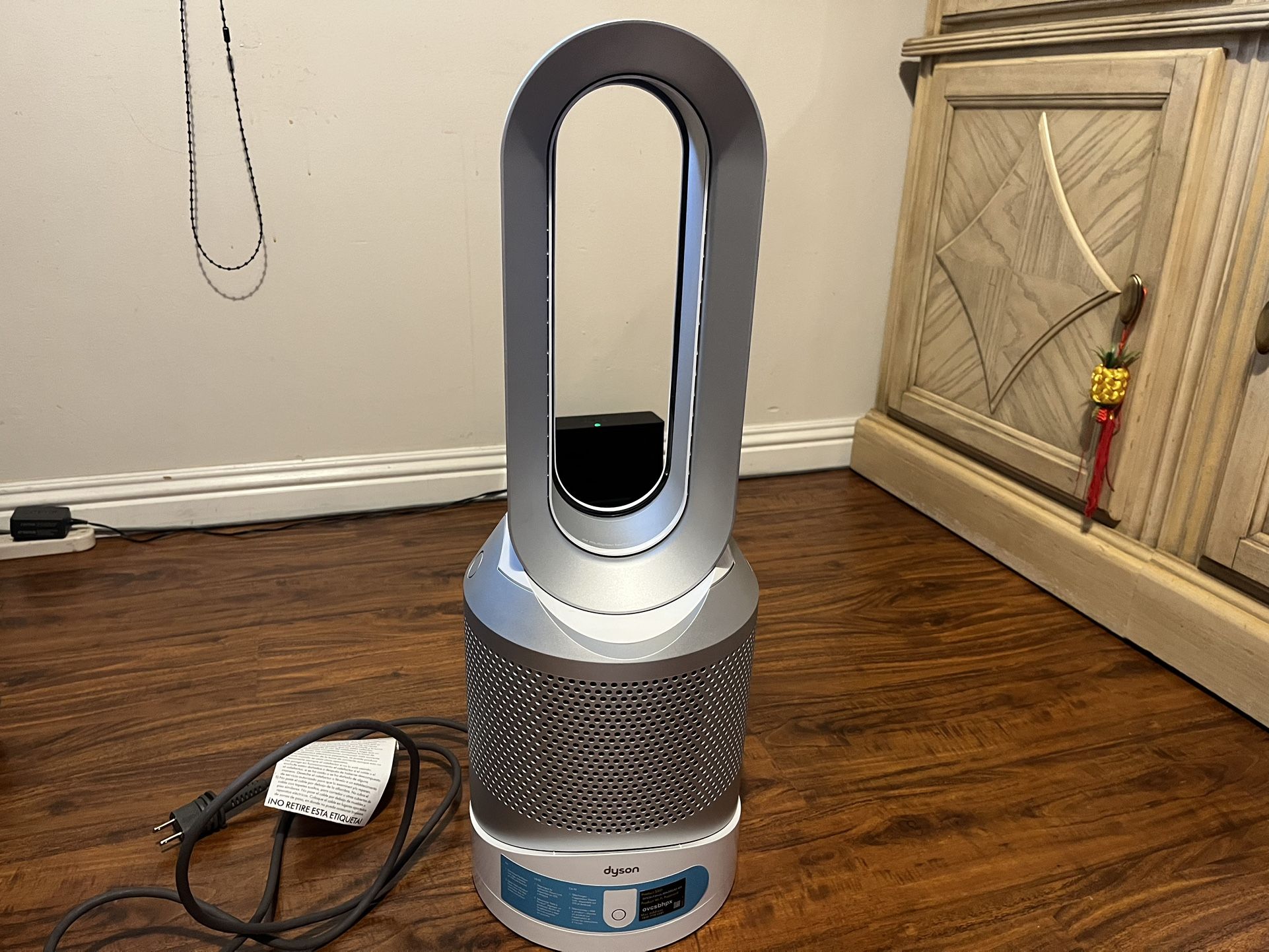 Dyson Pure Hot +Cool HP02 Air Purifier
