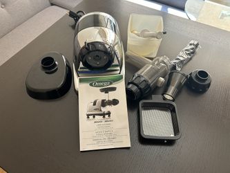 Omega Slow Juicer J8006