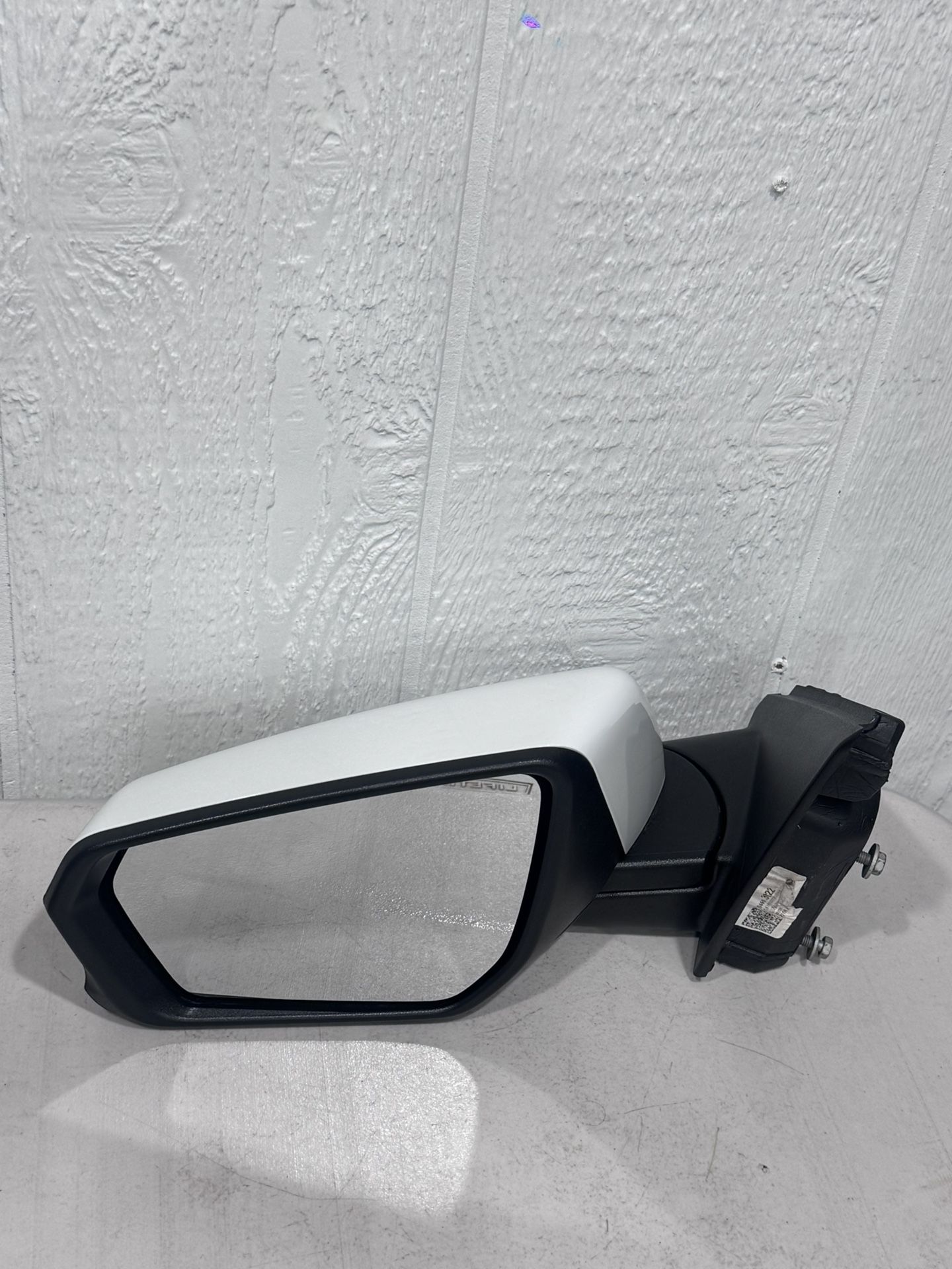 Left Door Mirror - 2018-2023 Chevrolet Equinox