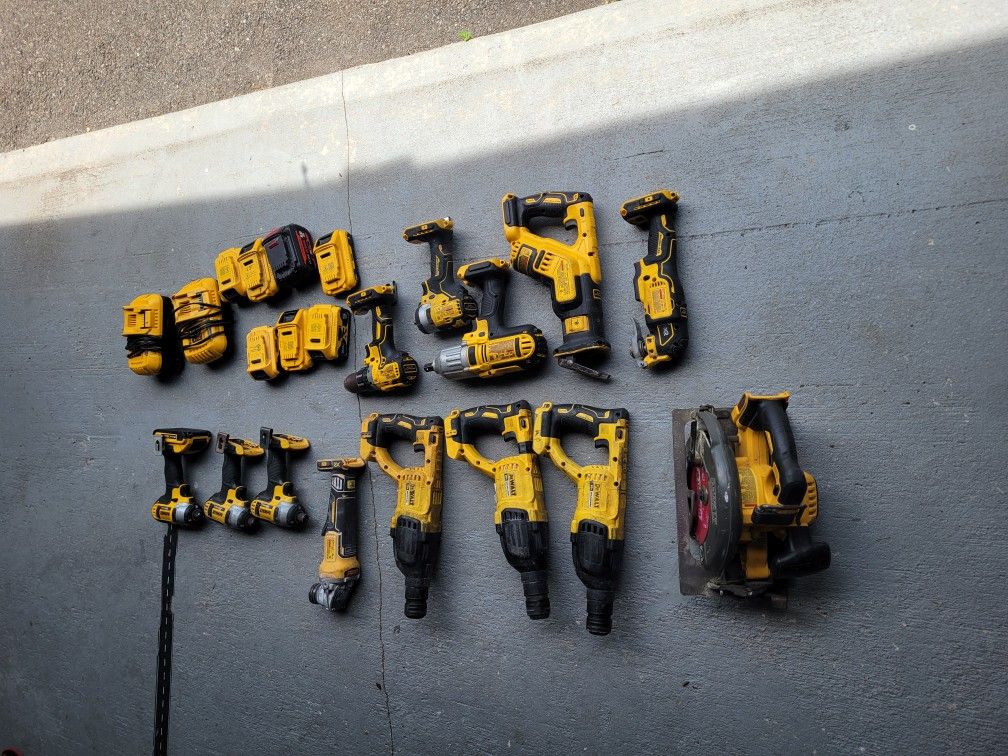 Set Of Dewalt 20v Tools