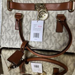 Michael Kors Darla Signature Tote – Brand New with Tags! 