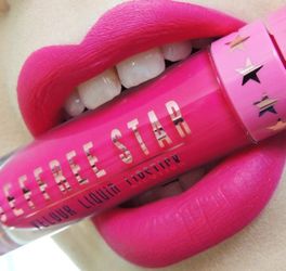 New Jeffree Star  Liquid Matte Lipstick Prom Night