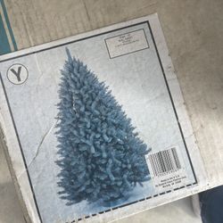 7 1/2 Ft Christmas Tree