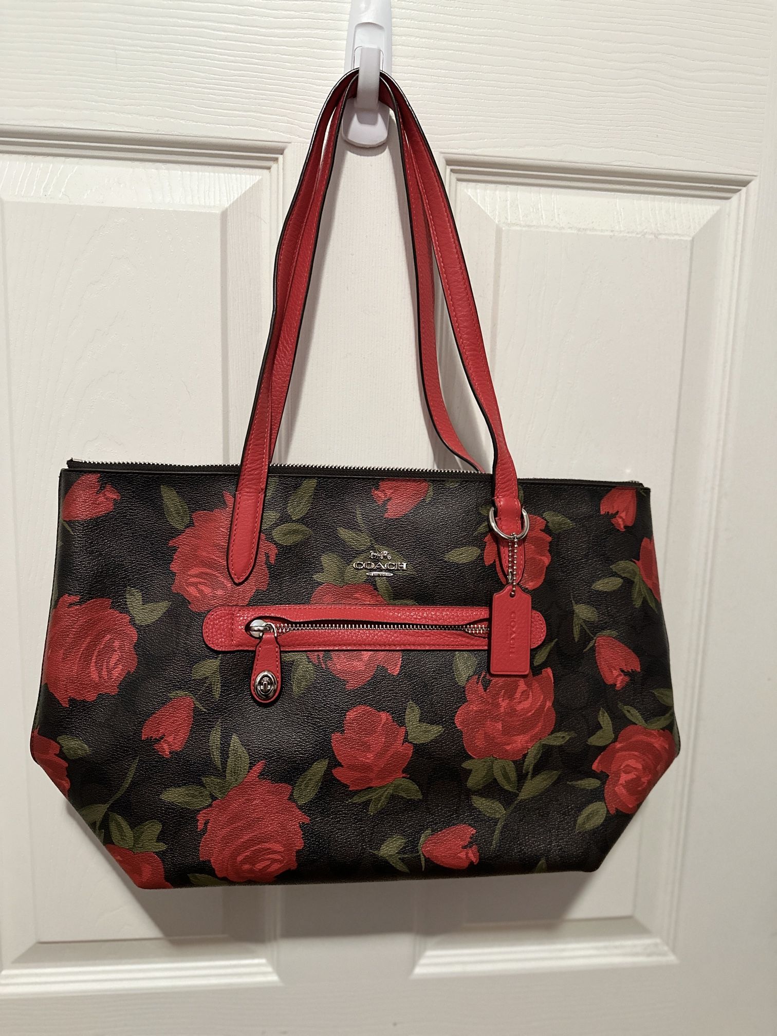COACH Reversible City Tote In Signature Canvas With Camo Rose 