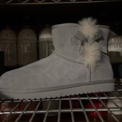 Women Size 10 KOOLABURRA By Ugg 