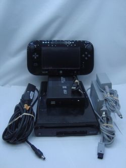 Nintendo Wii U Console System 32GB Good