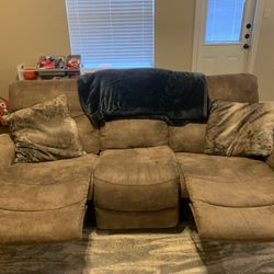 Lazy Boy Reclining Couches