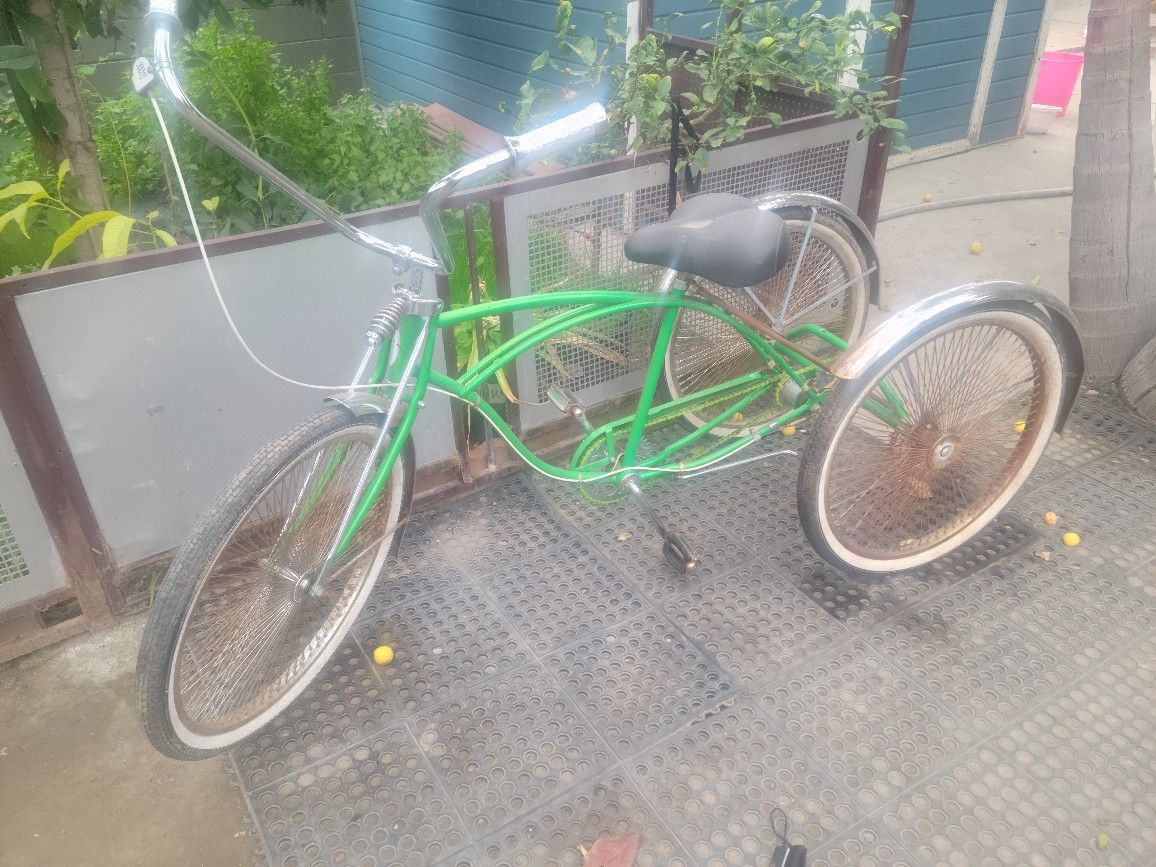 lowrider three wheel bicycles Chrome Tricycle Trike 4 years 26" Lowrider Original Schwinn Tri