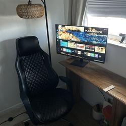 32inch Monitor, Chair,  and Table